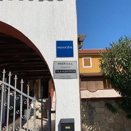 Vila Albatros Bed & Breakfast